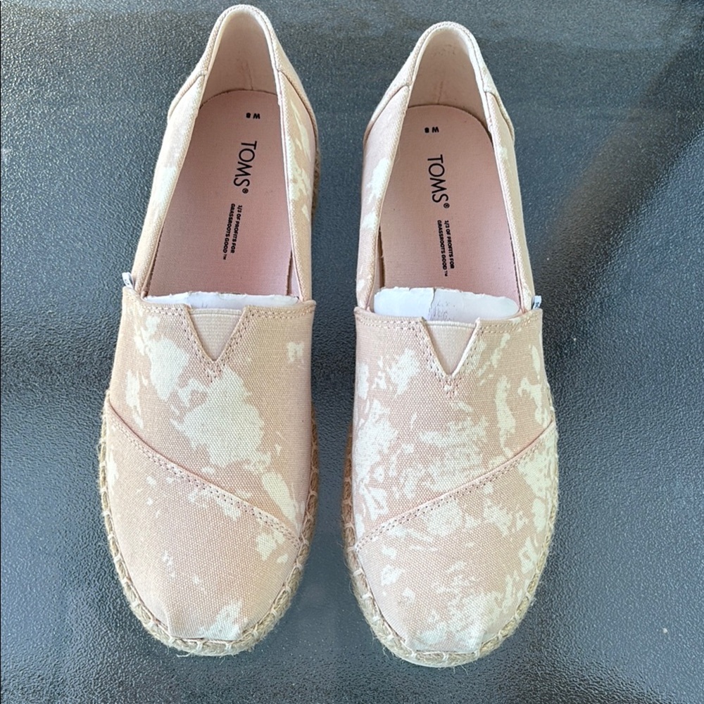 TOMS Espadrille Slip On Shoes Splatter Design Pink & Cream White sz 8 - Picture 2 of 6